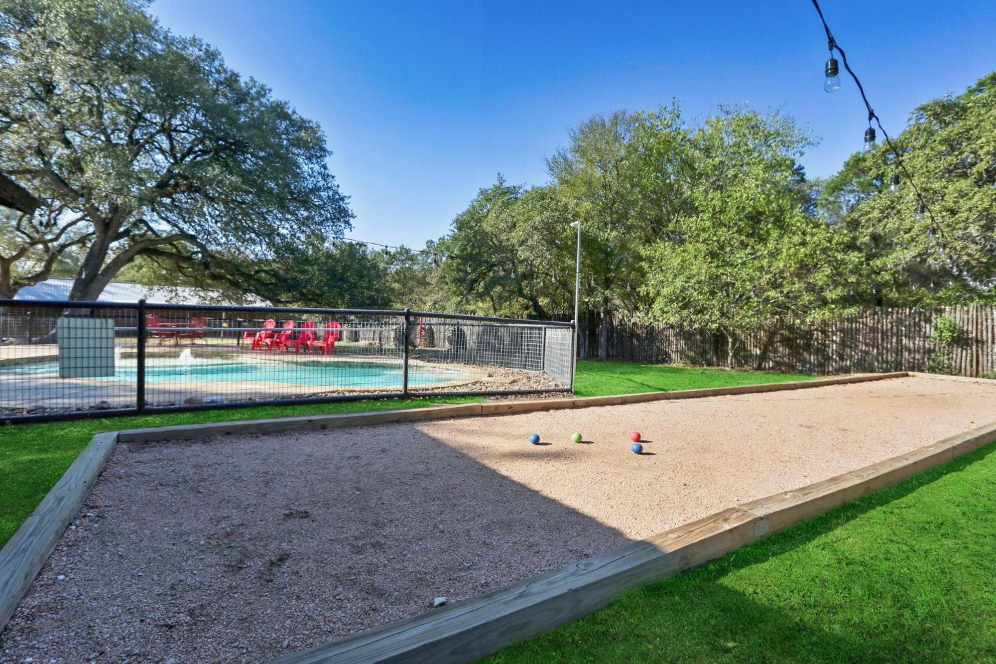 Log And Suites- The Oak Wimberley