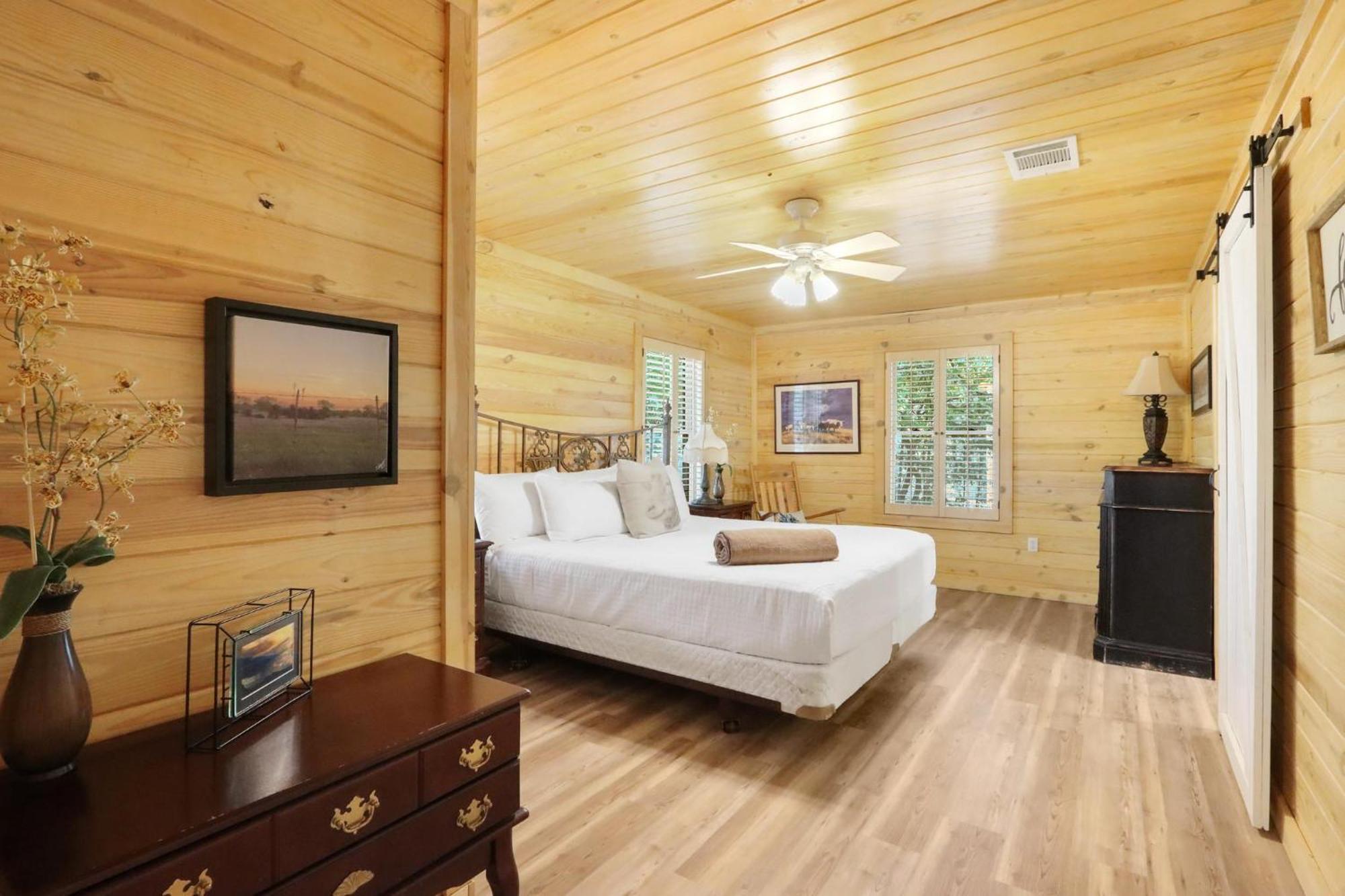 Ferienhaus Log And Suites- The Oak *